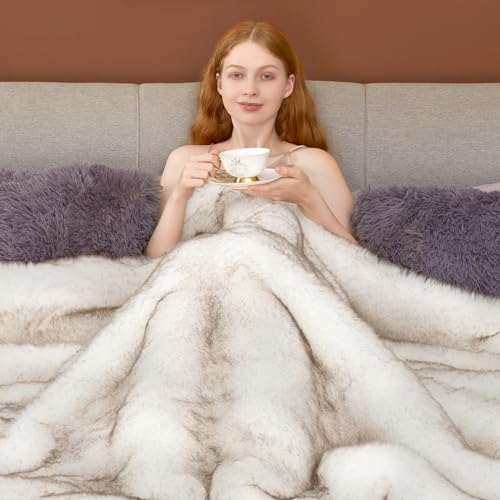 Luxury 1000GSM Faux Fur Throw Blanket, Elegant Soft Reversible Mink