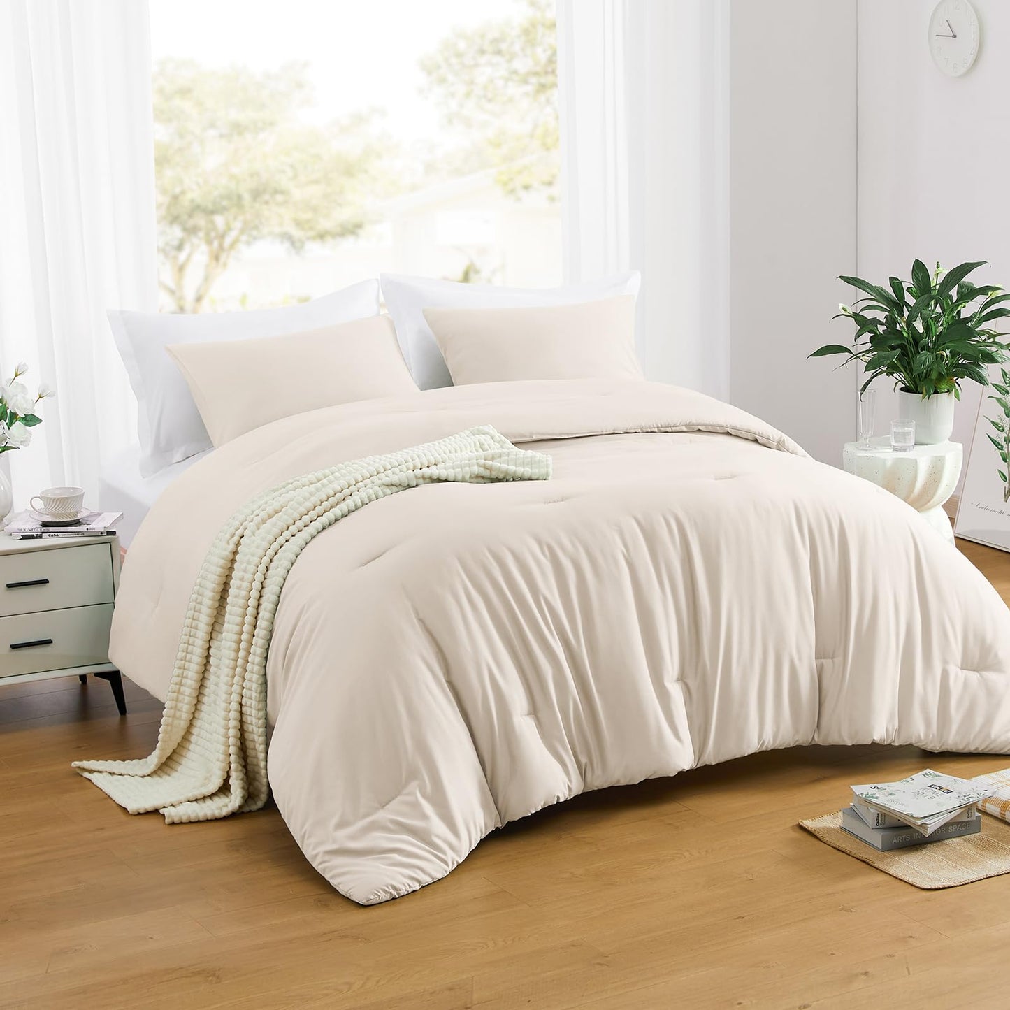 Lightweight Beige Comforter Set Queen Size, Fluffy Comforters