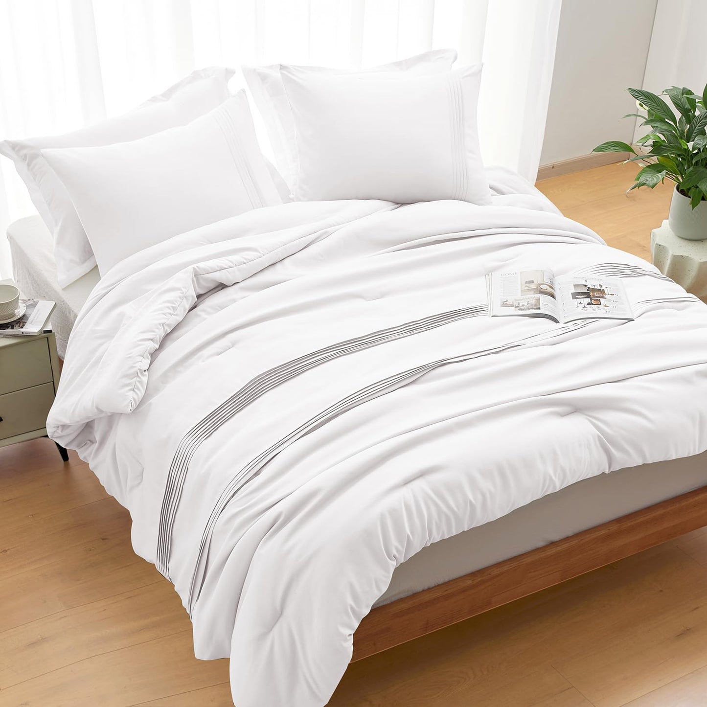 Lightweight Beige Comforter Set Queen Size, Fluffy Comforters