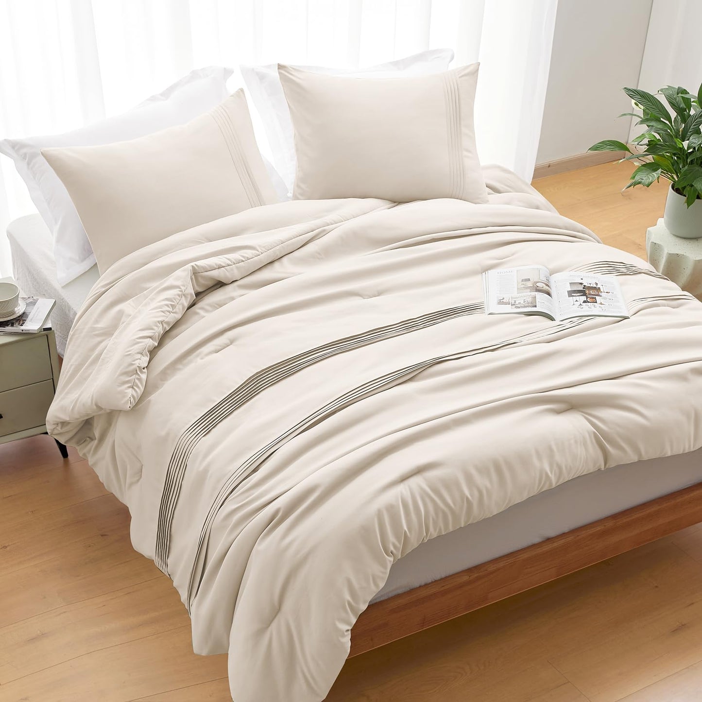 Lightweight Beige Comforter Set Queen Size, Fluffy Comforters