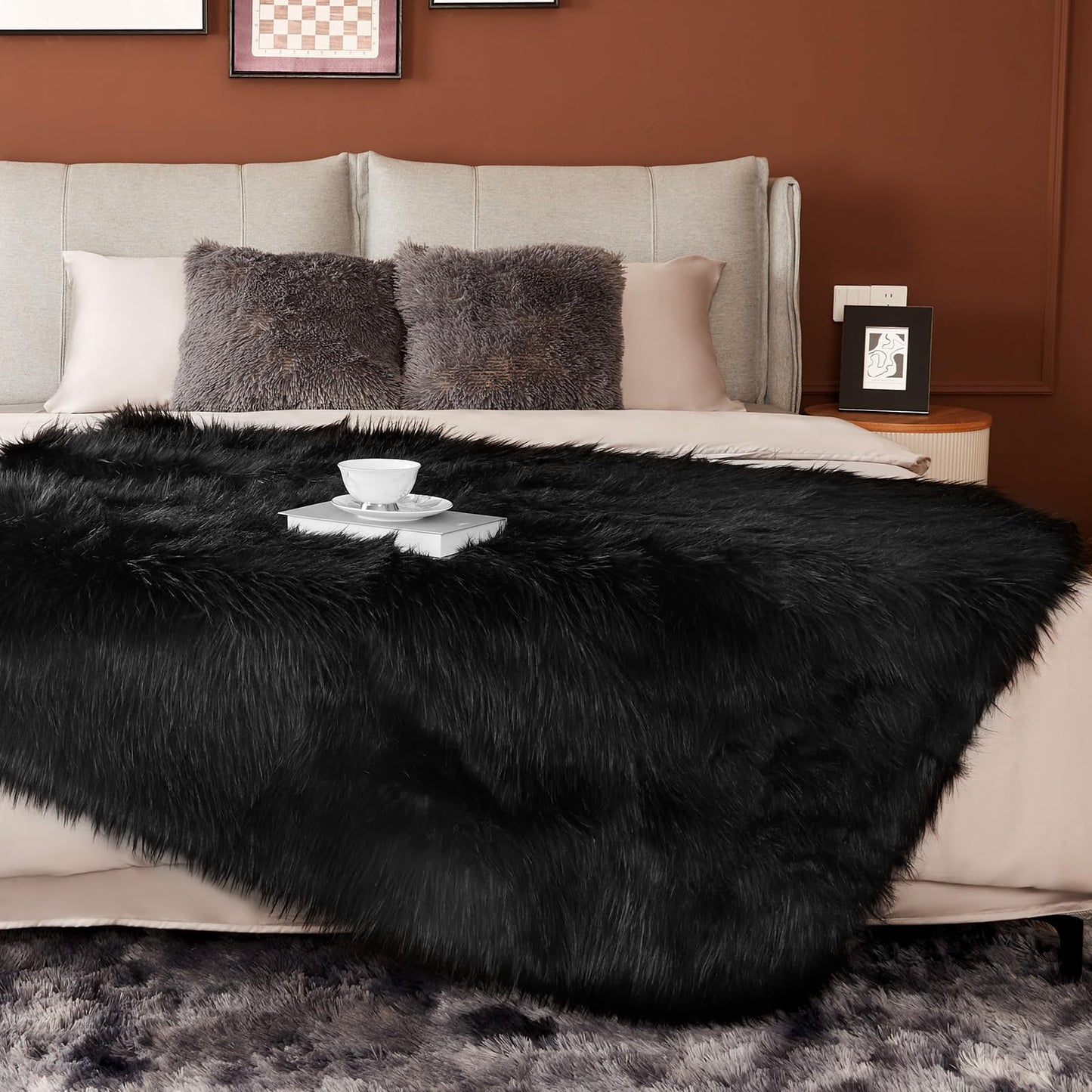 Luxury 1000GSM Faux Fur Throw Blanket, Elegant Soft Reversible Mink