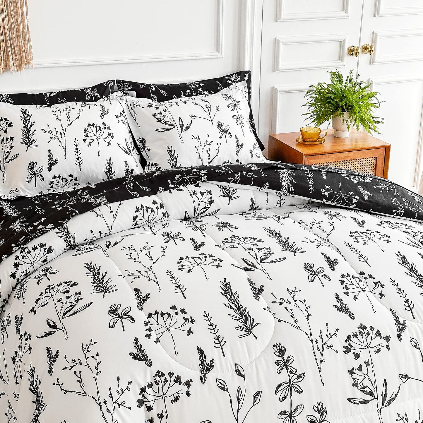 Flower Comforter Sheet Set Gray Bed in a Bag 7 Pieces Queen Size