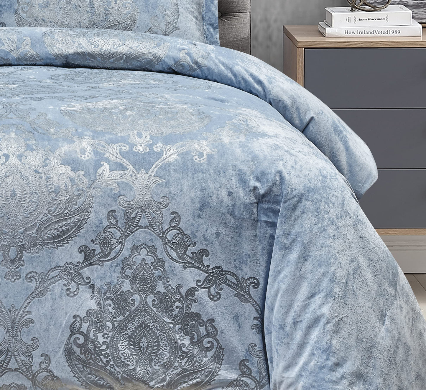 Metallic Print Comforter Set, Distressed Velvet Face with Metallic Print