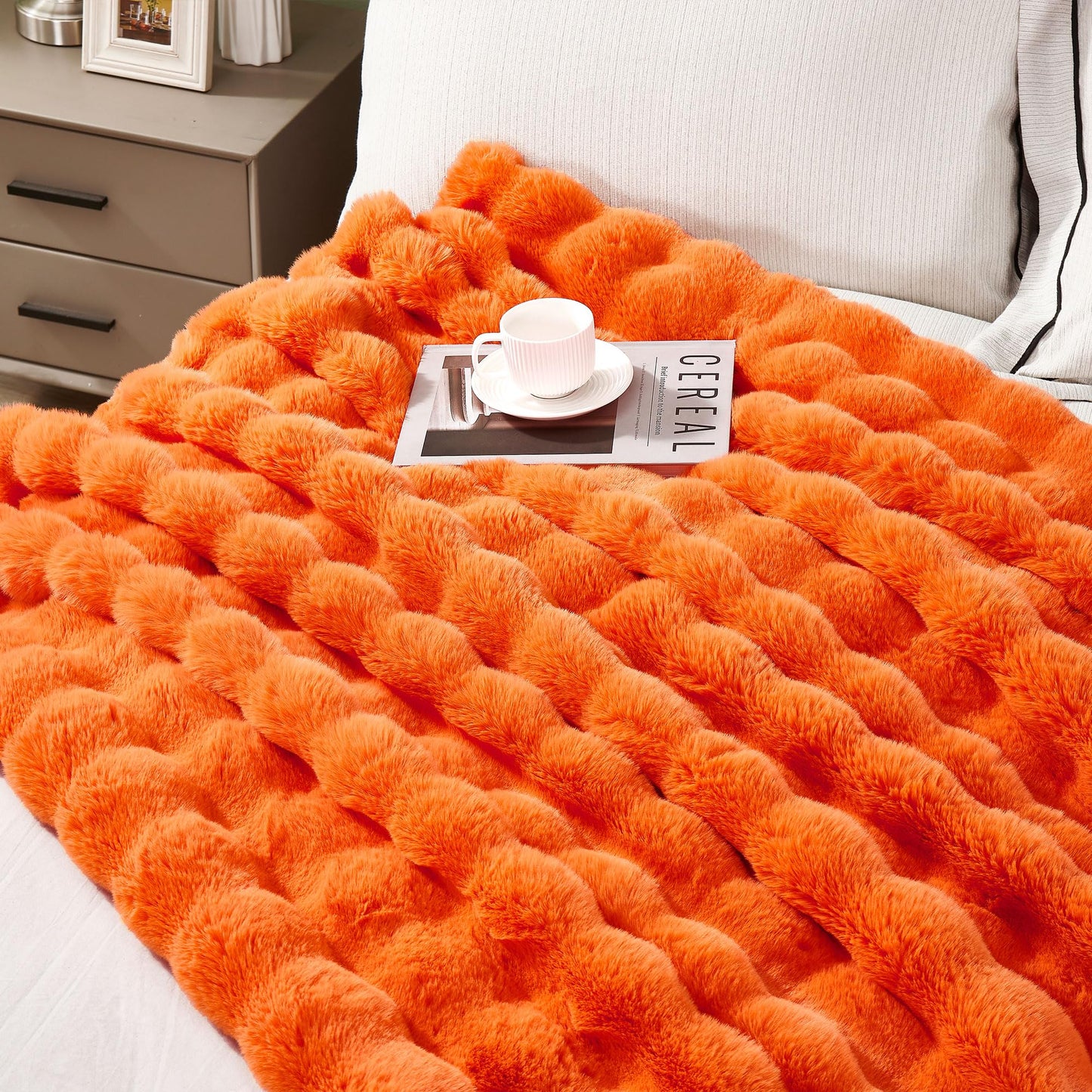 Soft Thick Fuzzy Faux Rabbit Fur Throw Blanket for Couch Sofa