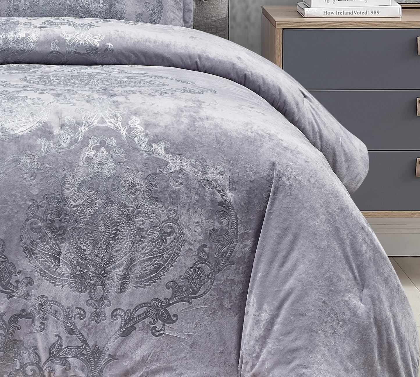 Metallic Print Comforter Set, Distressed Velvet Face with Metallic Print