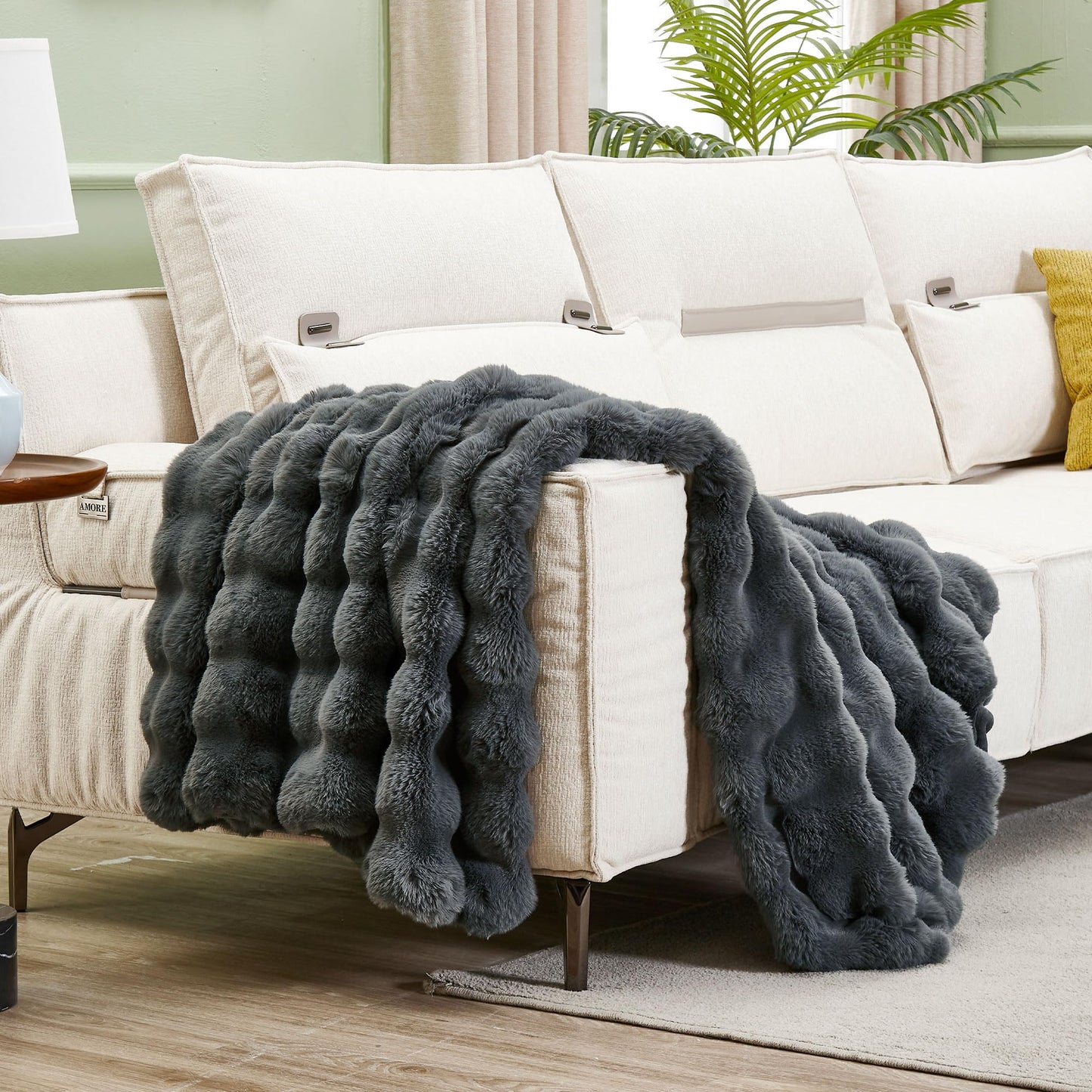 Soft Thick Fuzzy Faux Rabbit Fur Throw Blanket for Couch Sofa