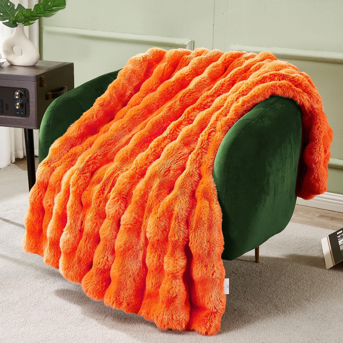 Soft Thick Fuzzy Faux Rabbit Fur Throw Blanket for Couch Sofa